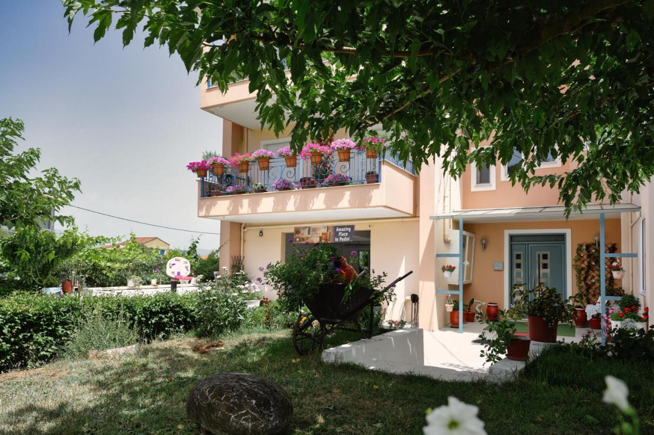 Amazing Place In Pedini Янина Екстериор снимка